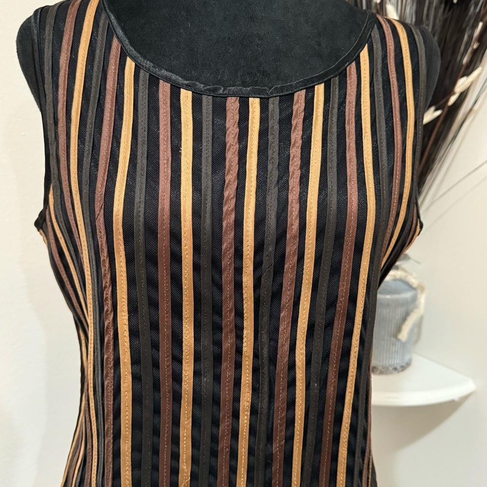 Damee, Inc two piece set. Tank and Jacket. Medium - Picture 3 of 14
